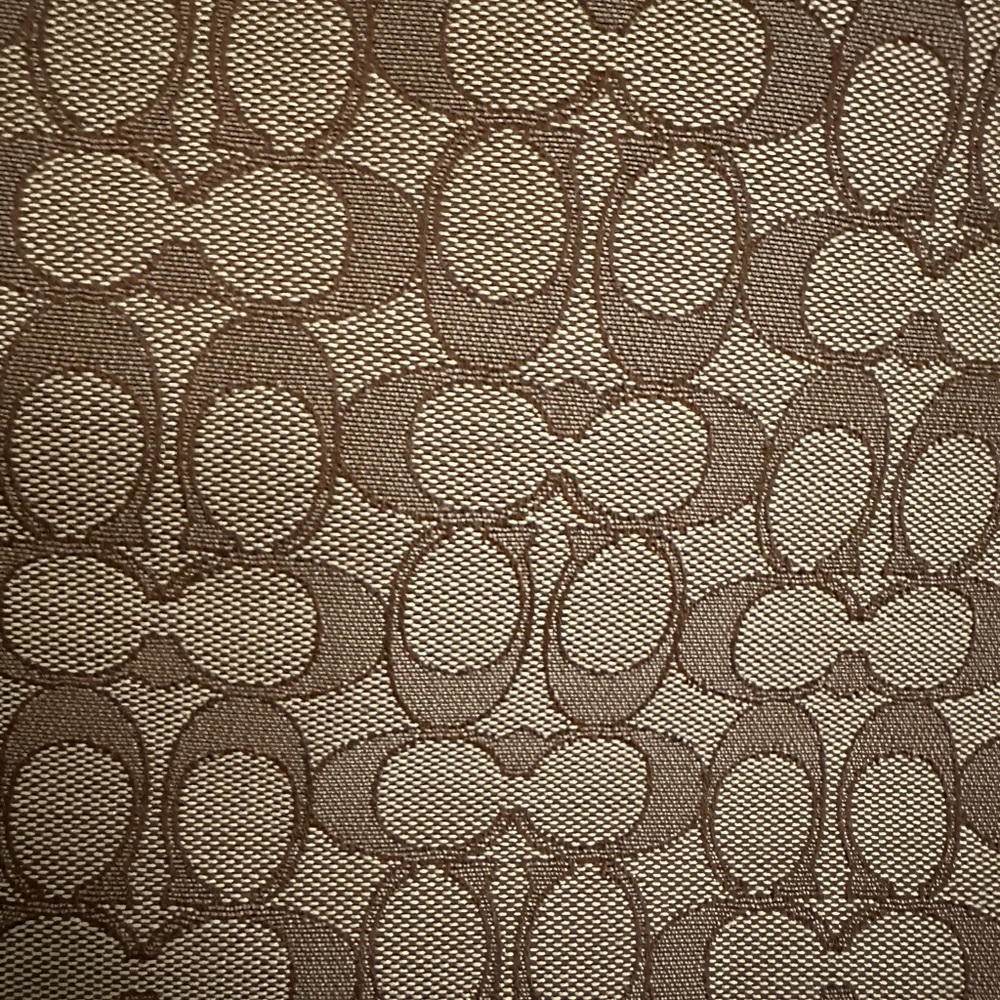 COACH TURNLOCK TOTE IN SIGNATURE JACQUARD BROWN - Picture 13 of 17